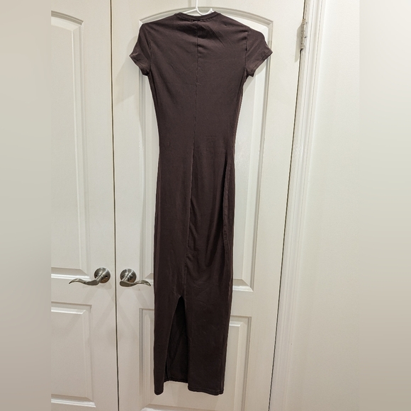 2. NWT SKIMS NEW VINTAGE T-SHIRT LONG DRESS IN COCOA - Picture 7 of 7